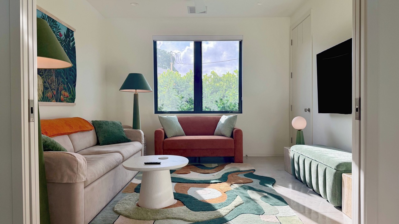 Photo of Livingroom in Tropic Palms