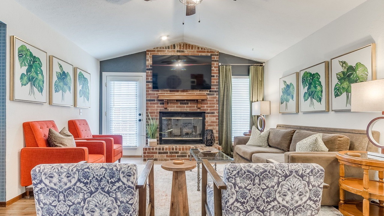 Photo of Livingroom in Norman