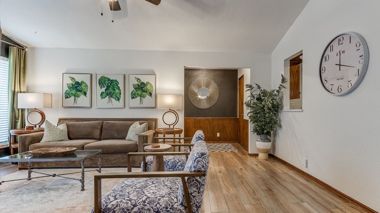Photo of Livingroom in Norman