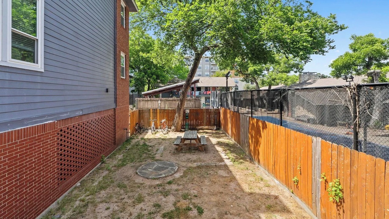 Photo of Outdoor in West Campus