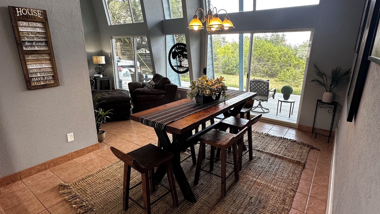 Photo of Livingroom in Dripping Springs