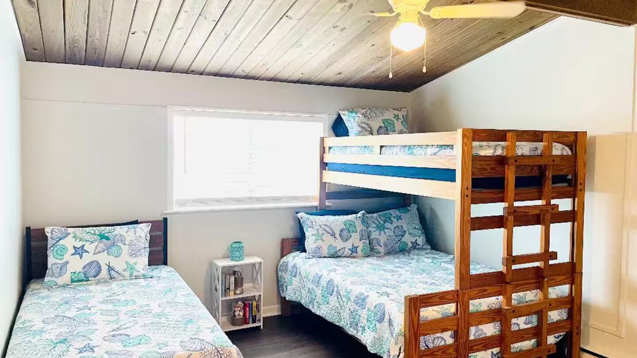 Photo of Bedroom in Atlantic Beach