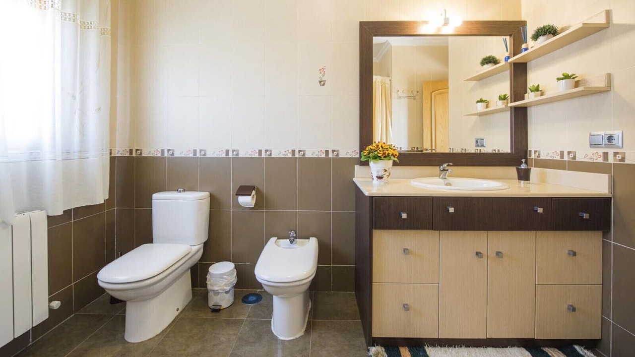 Photo of Bathroom in Cobisa