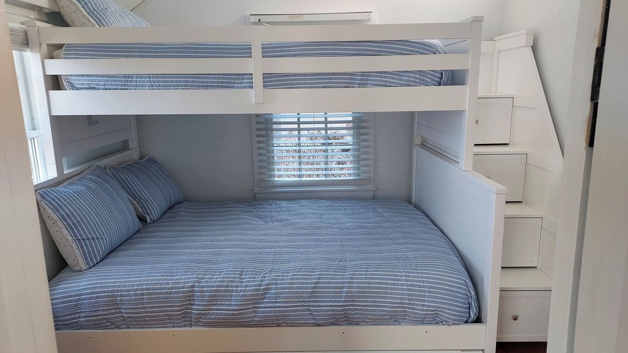 Photo of Bedroom in Mashpee