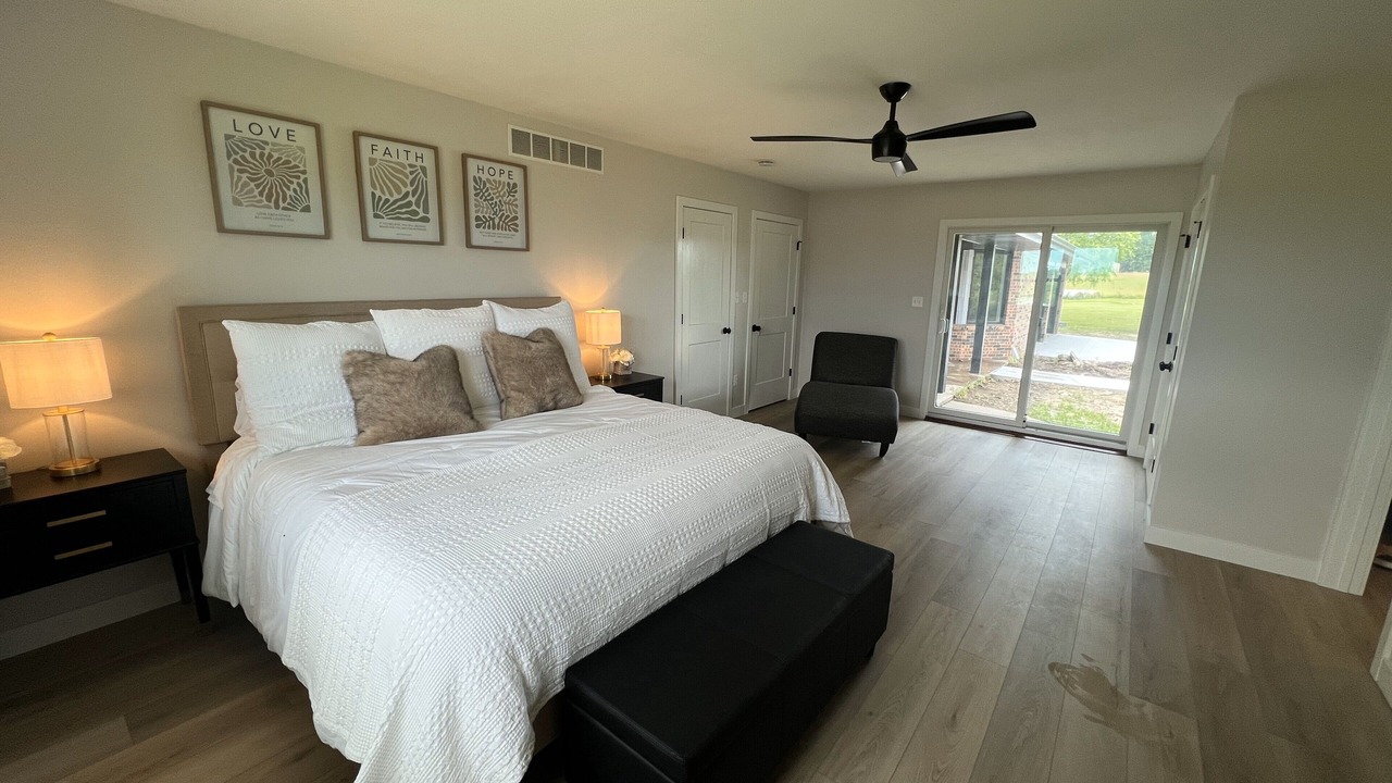 Photo of Bedroom in Boonville