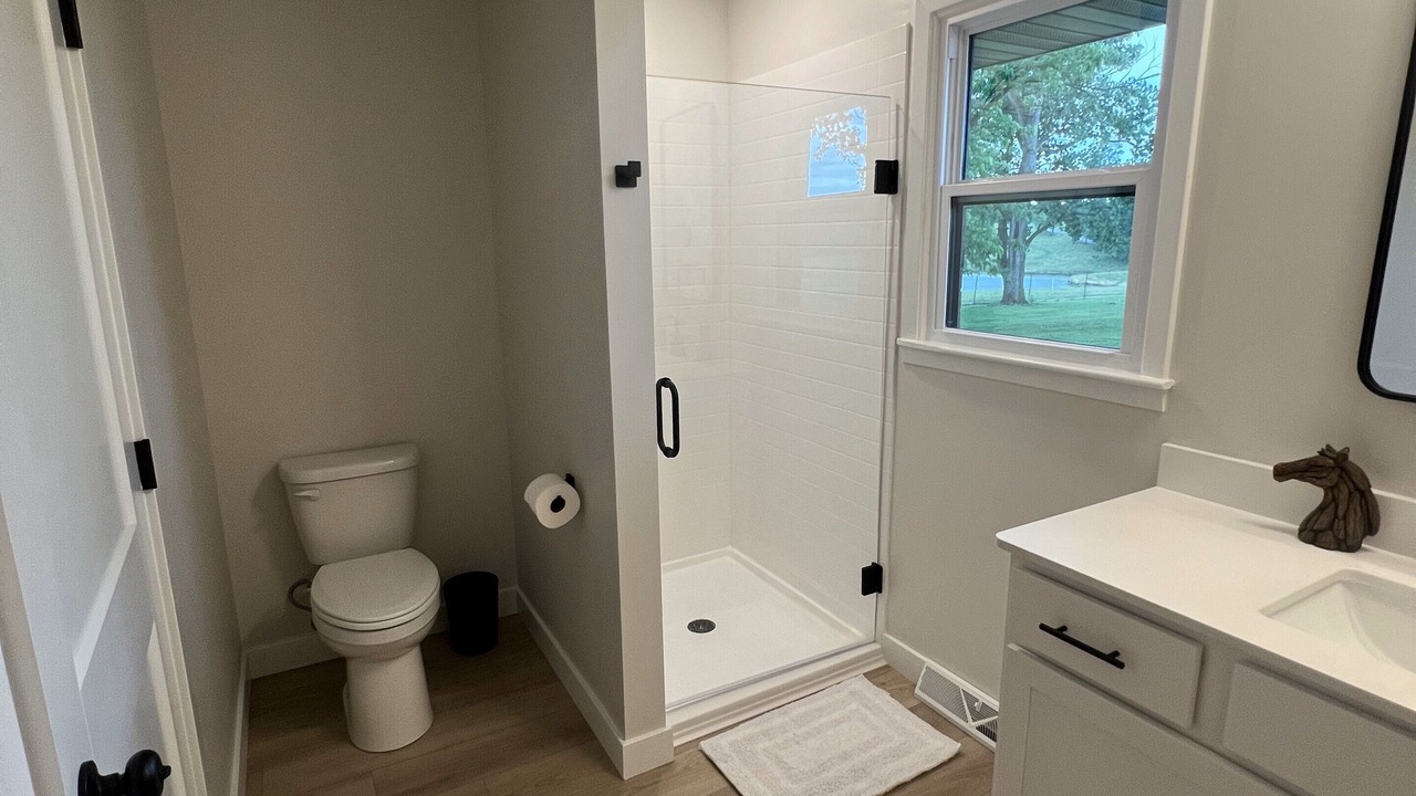 Photo of Bathroom in Boonville
