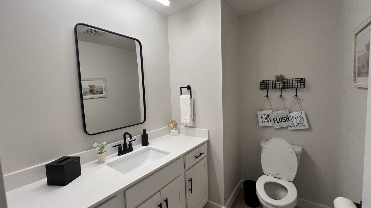 Photo of Bathroom in Boonville