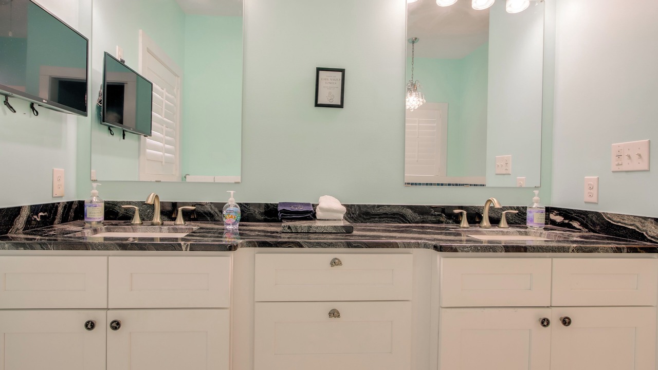 Photo of Bathroom in Cross Hill