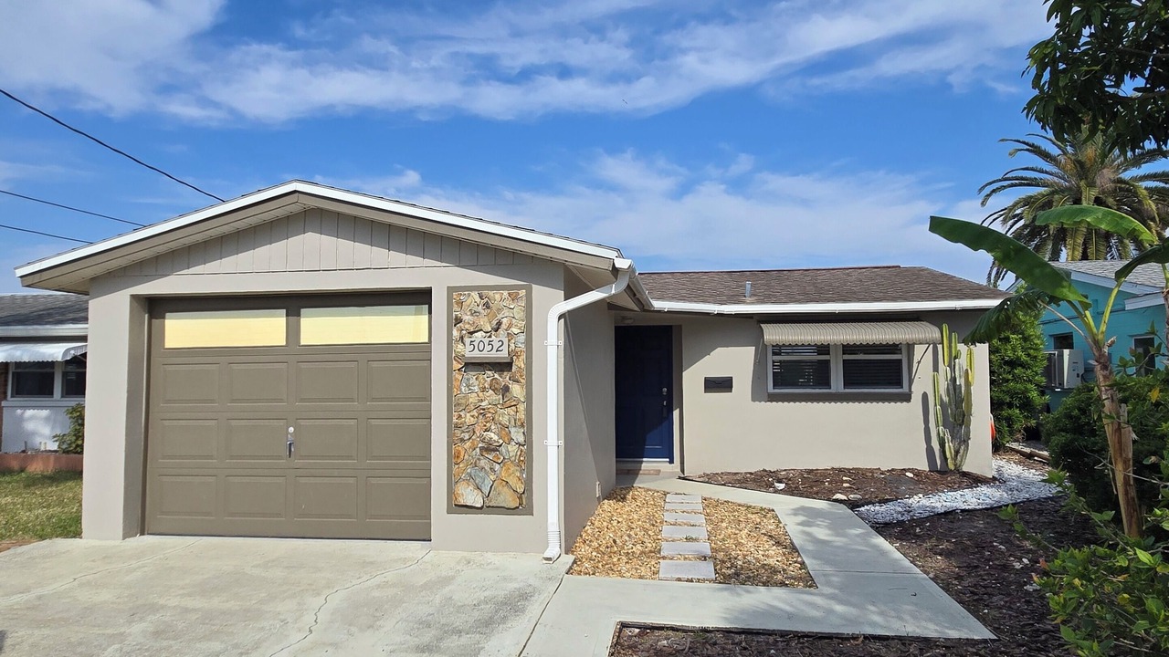 Photo of Outdoor in Flor-a-mar