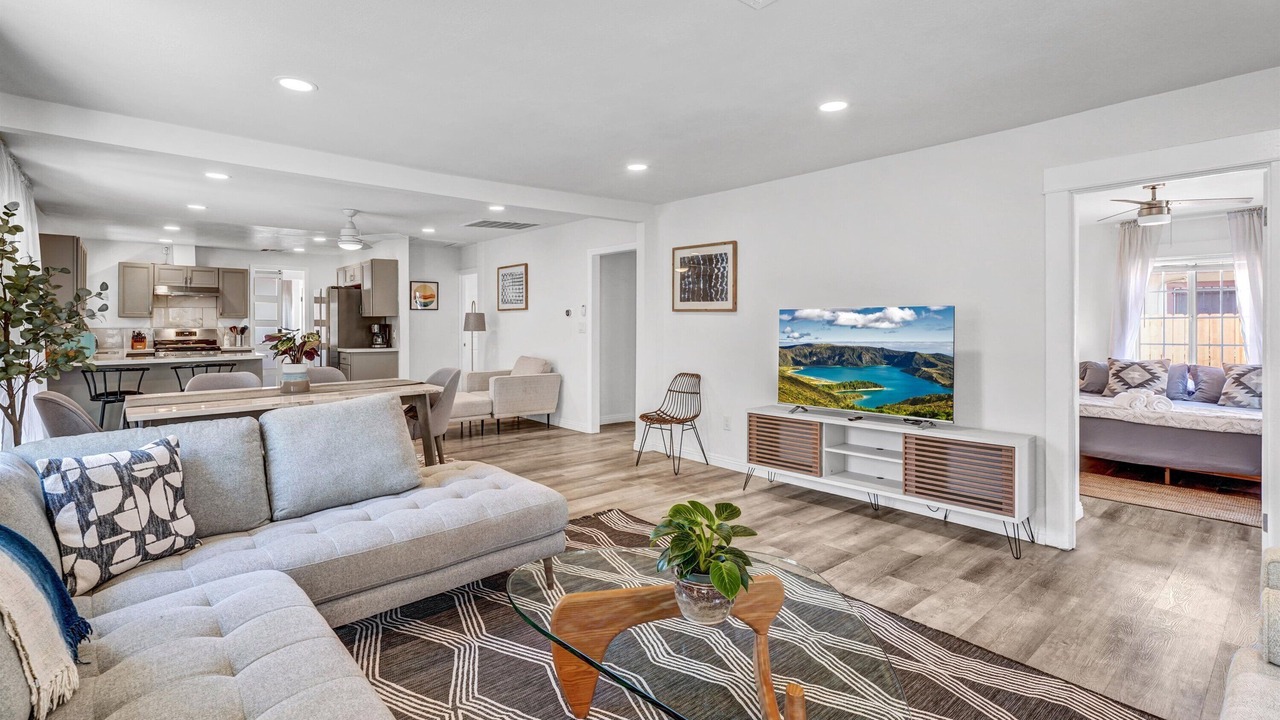 Photo of Livingroom in San Gabriel