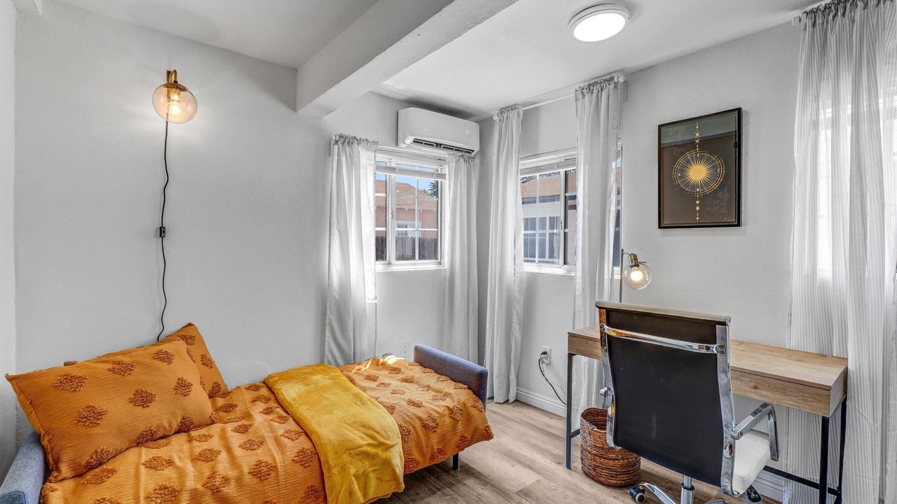 Photo of Bedroom in San Gabriel