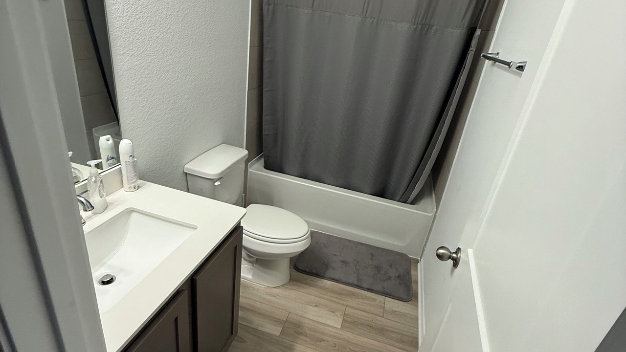 Photo of Bathroom in Elmo
