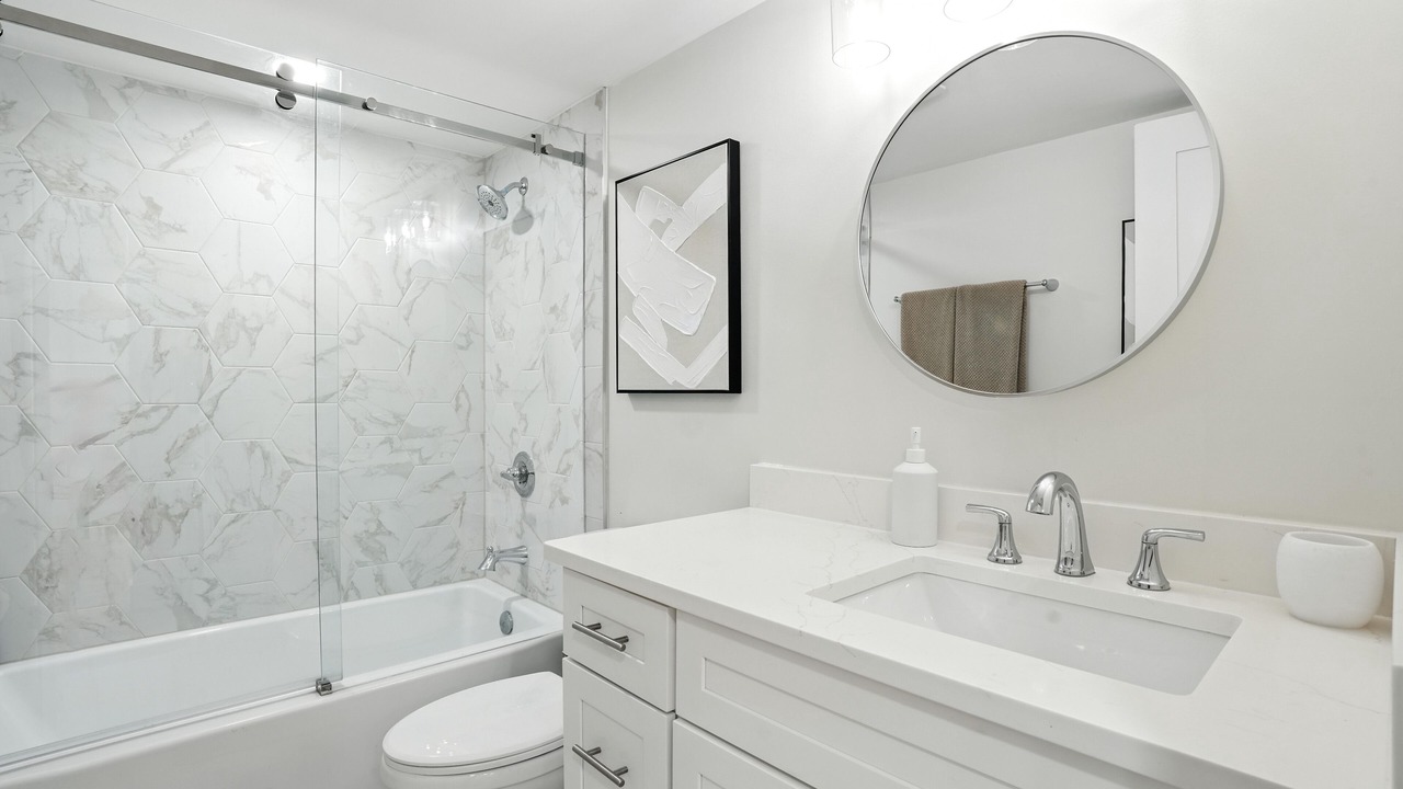 Photo of Bathroom in Royal Harbor