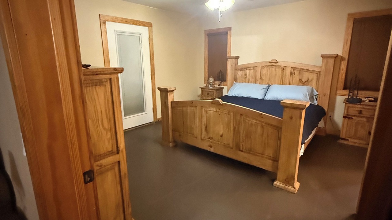 Photo of Bedroom in Ozark