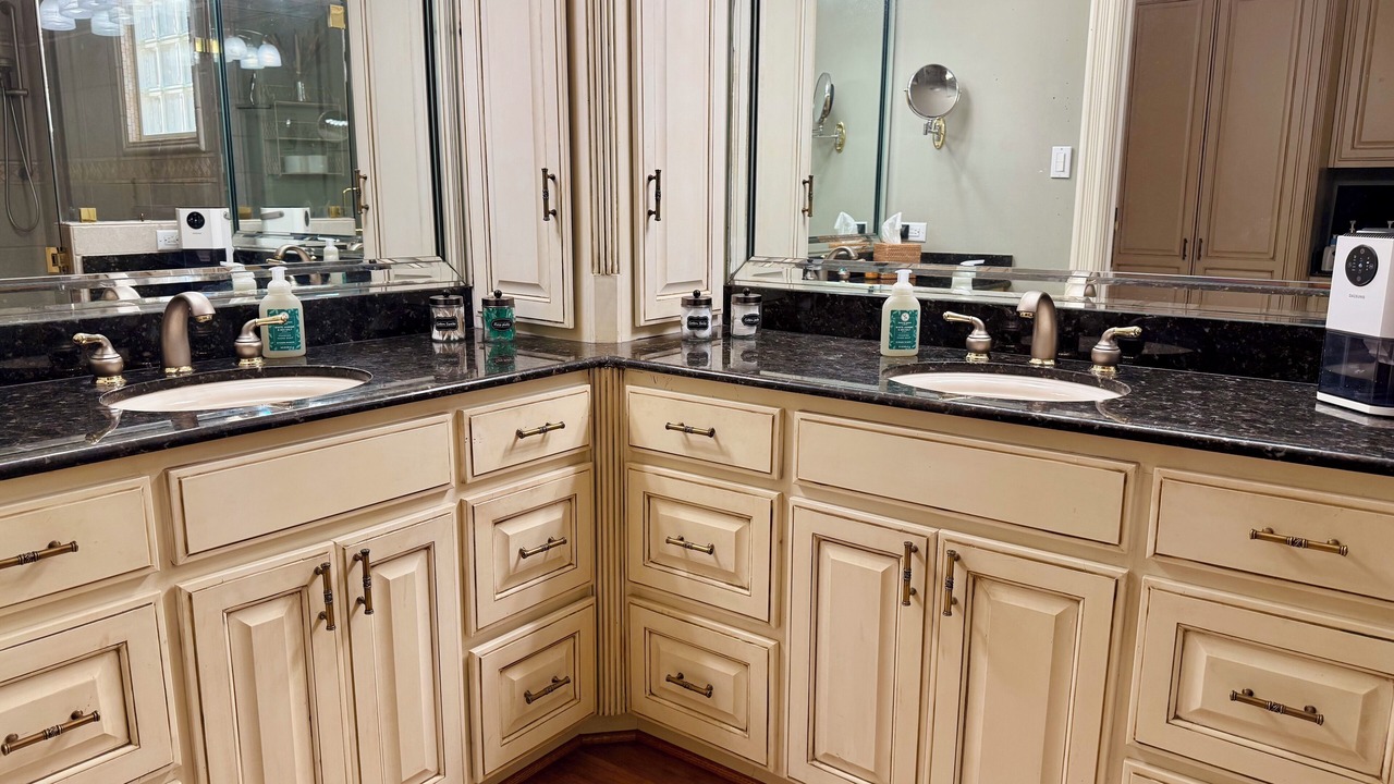 Photo of Bathroom in Aransas Pass