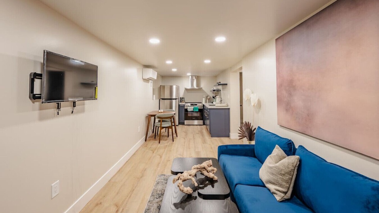 Photo of Livingroom in Berkeley Hills