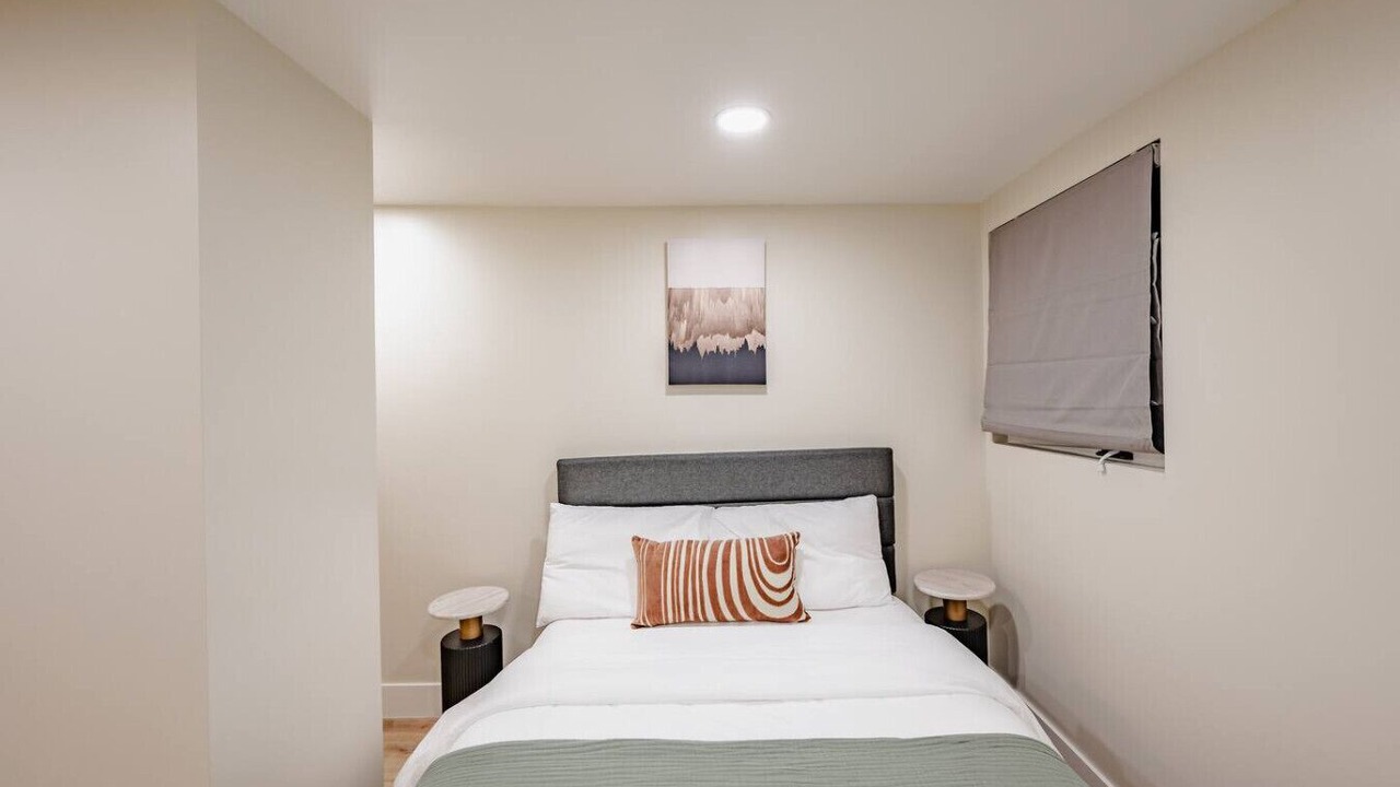 Photo of Bedroom in Berkeley Hills