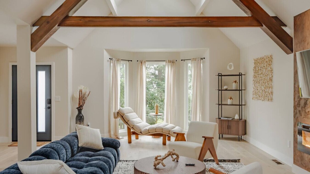 Photo of Livingroom in Berkeley Hills