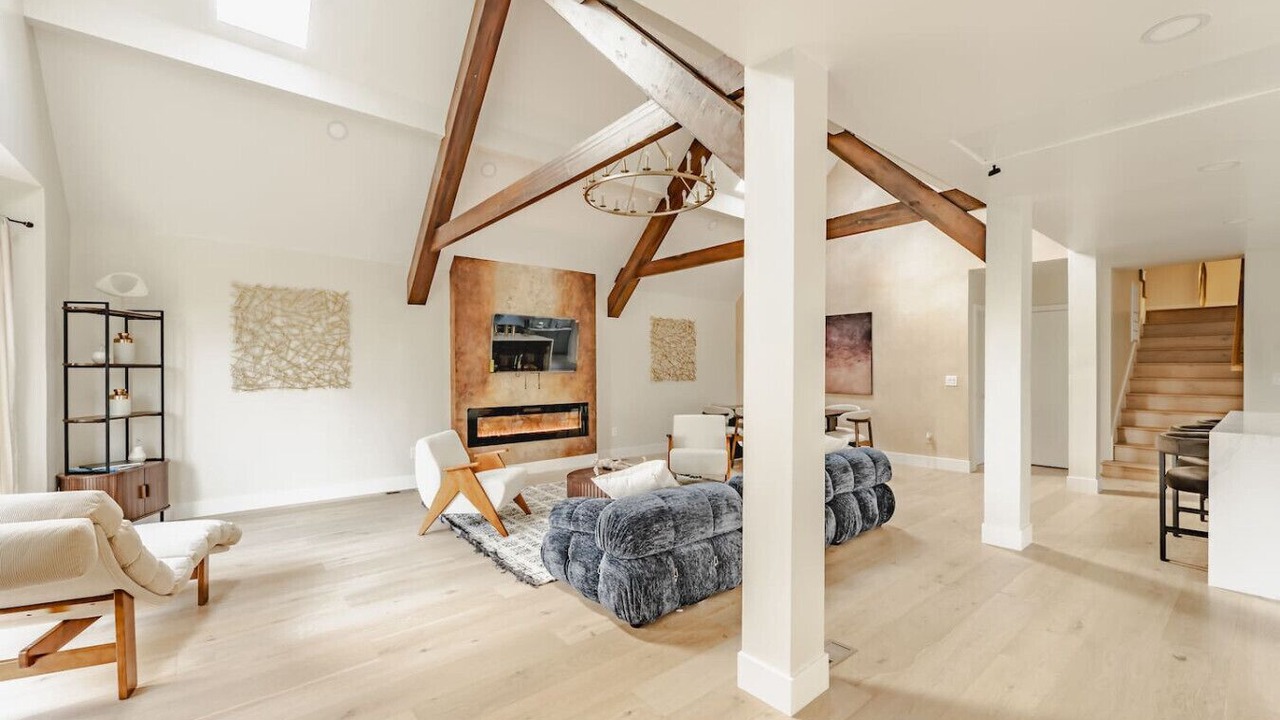 Photo of Livingroom in Berkeley Hills