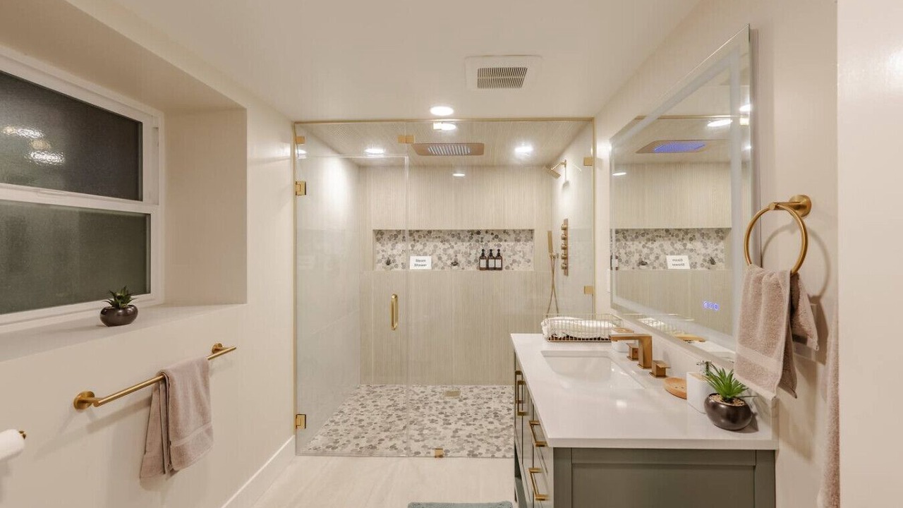 Photo of Bathroom in Berkeley Hills