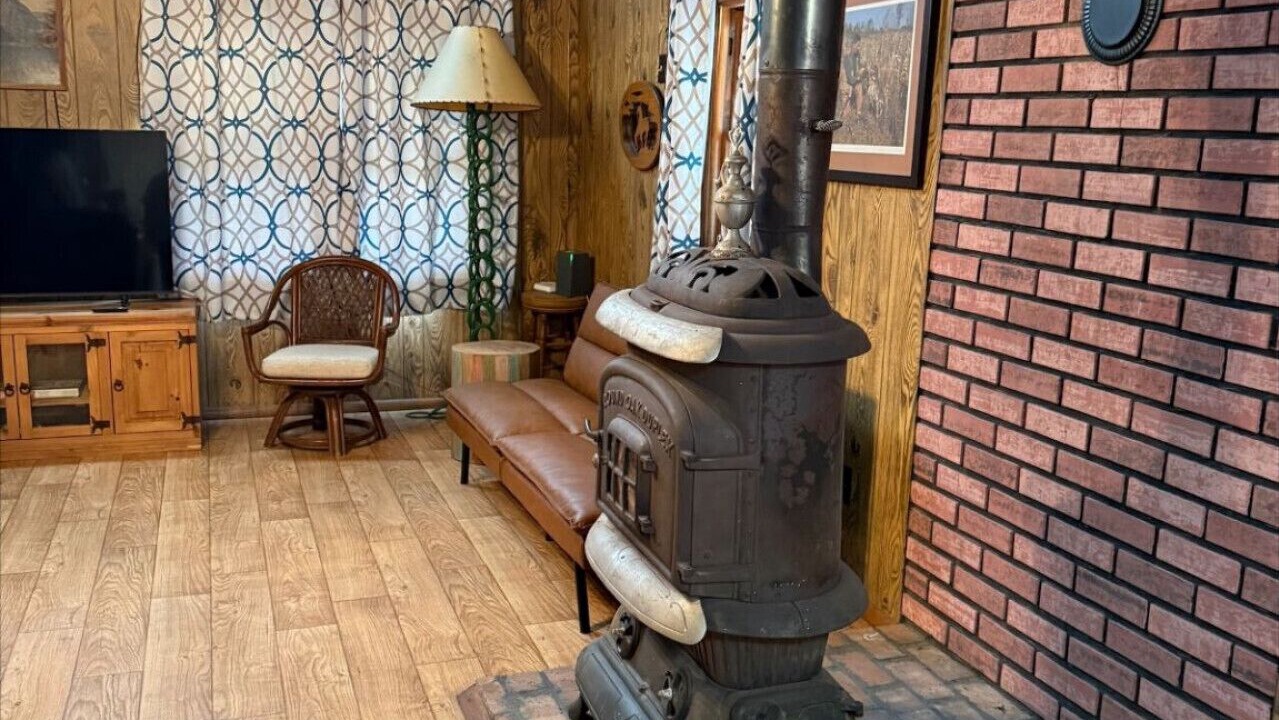 Photo of Livingroom in Fay