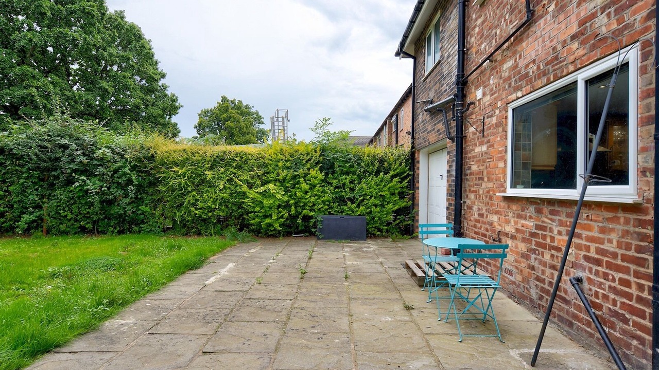 Photo of Outdoor in Cheadle