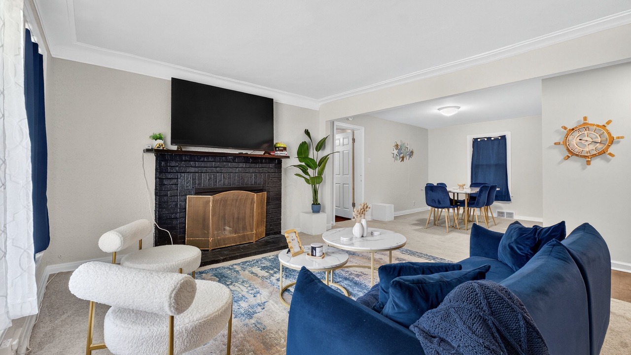 Photo of Livingroom in St. Louis