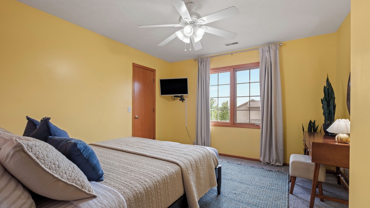 Photo of Bedroom in Millard