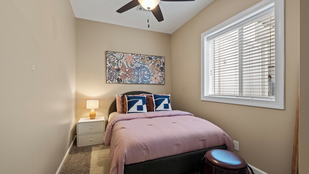 Photo of Bedroom in Millard