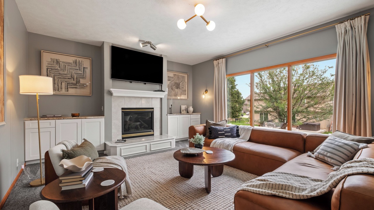 Photo of Livingroom in Millard
