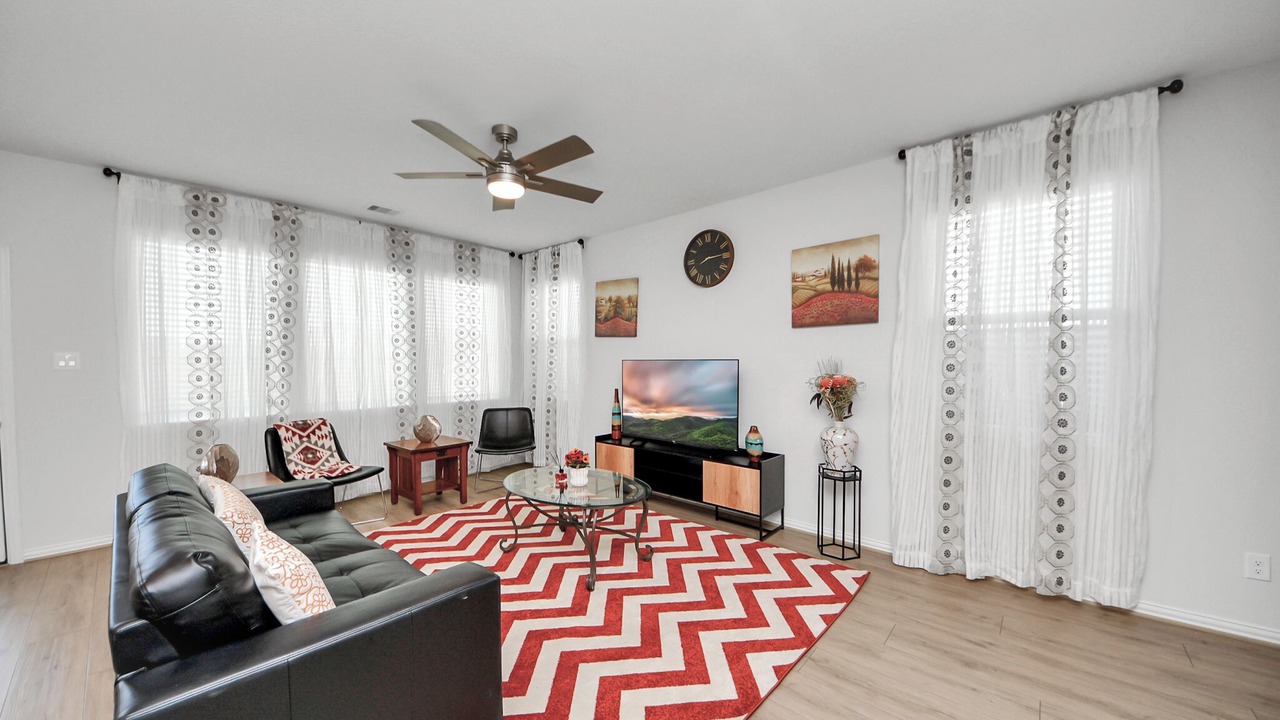 Photo of Livingroom in Katy