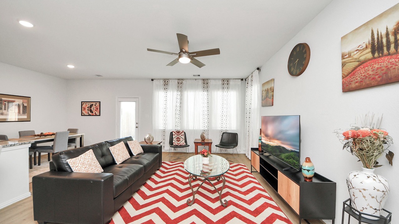 Photo of Livingroom in Katy