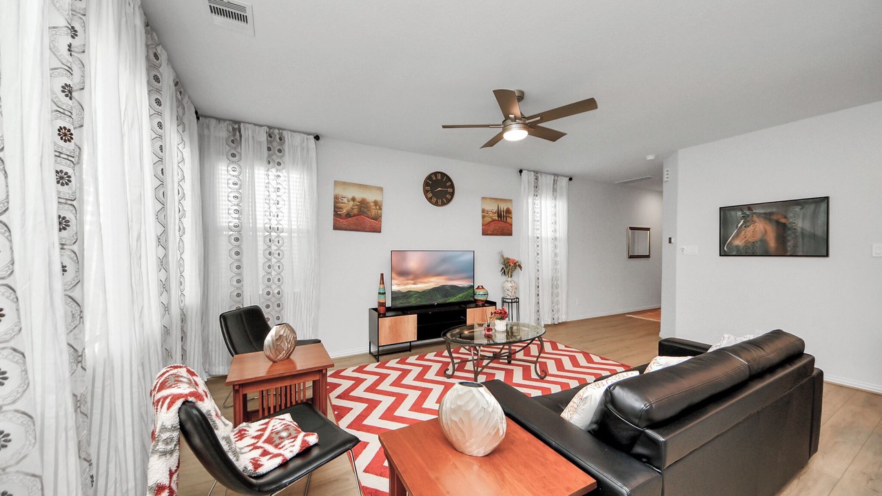 Photo of Livingroom in Katy