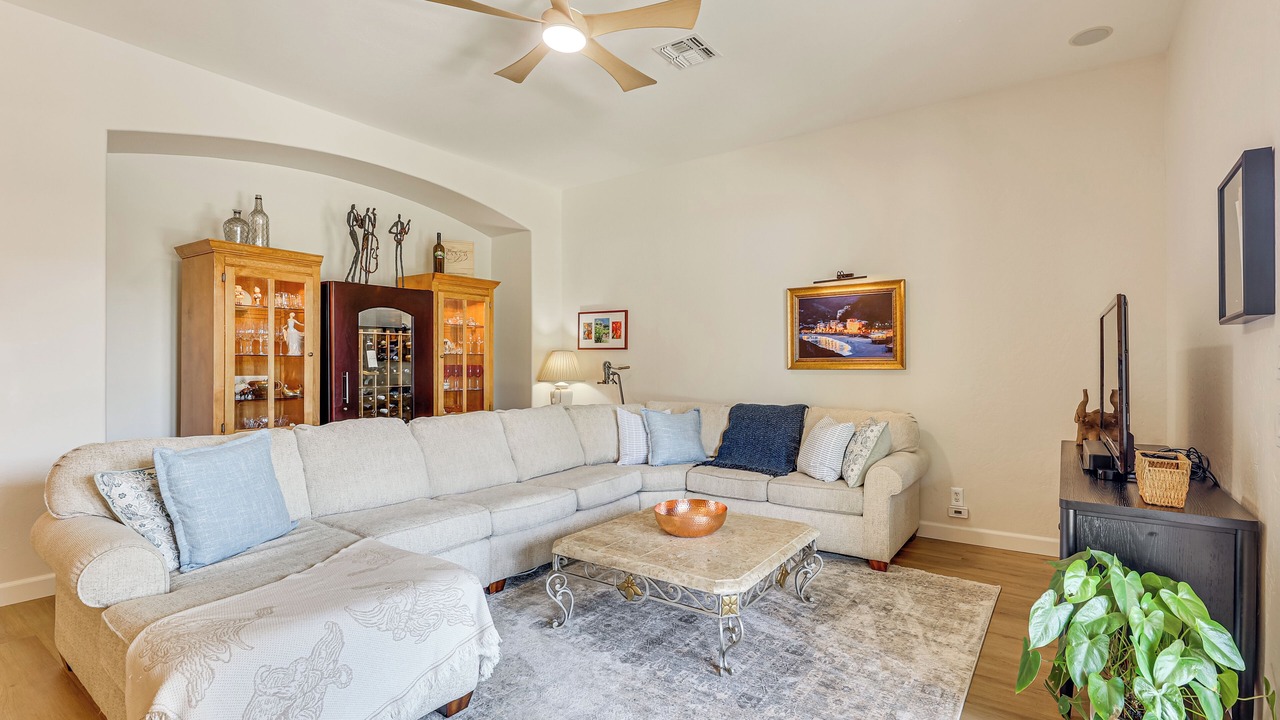Photo of Livingroom in Gilbert
