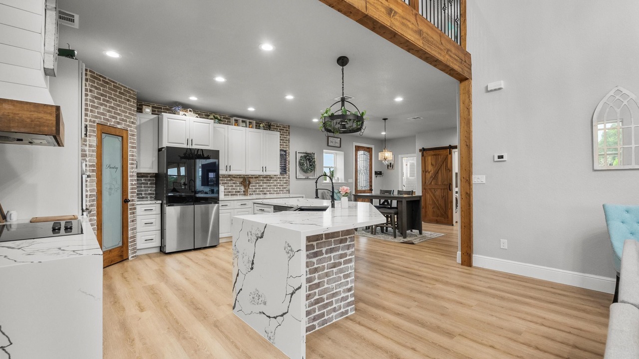 Photo of Kitchen in Alvin