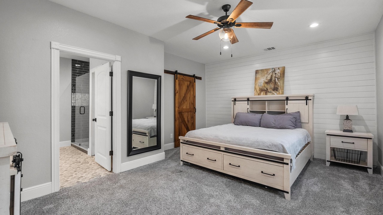 Photo of Bedroom in Alvin
