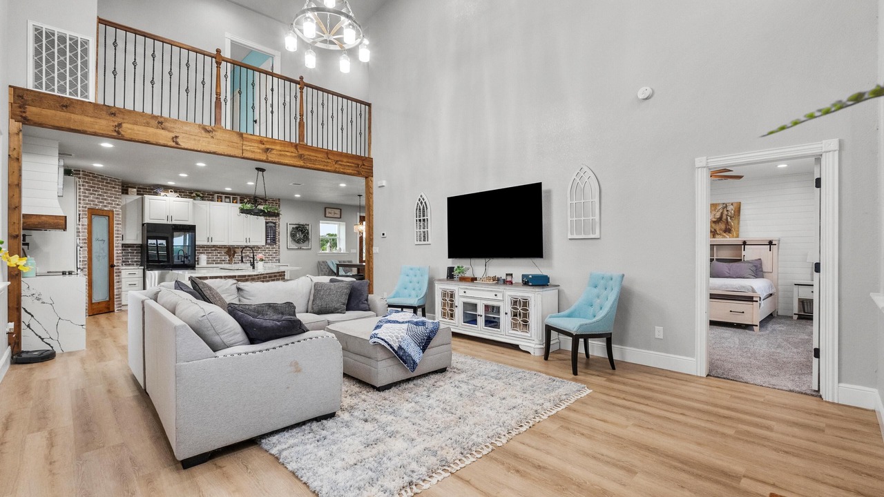 Photo of Bedroom in Alvin