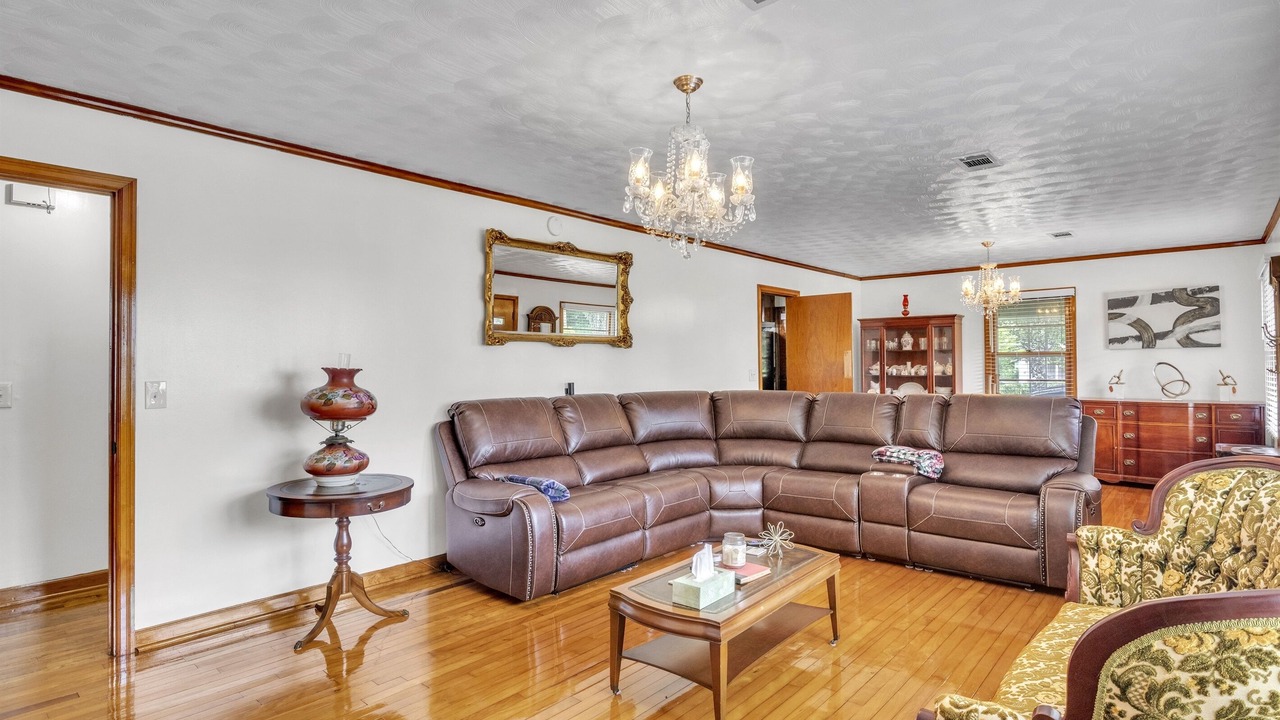 Photo of Livingroom in Starkville
