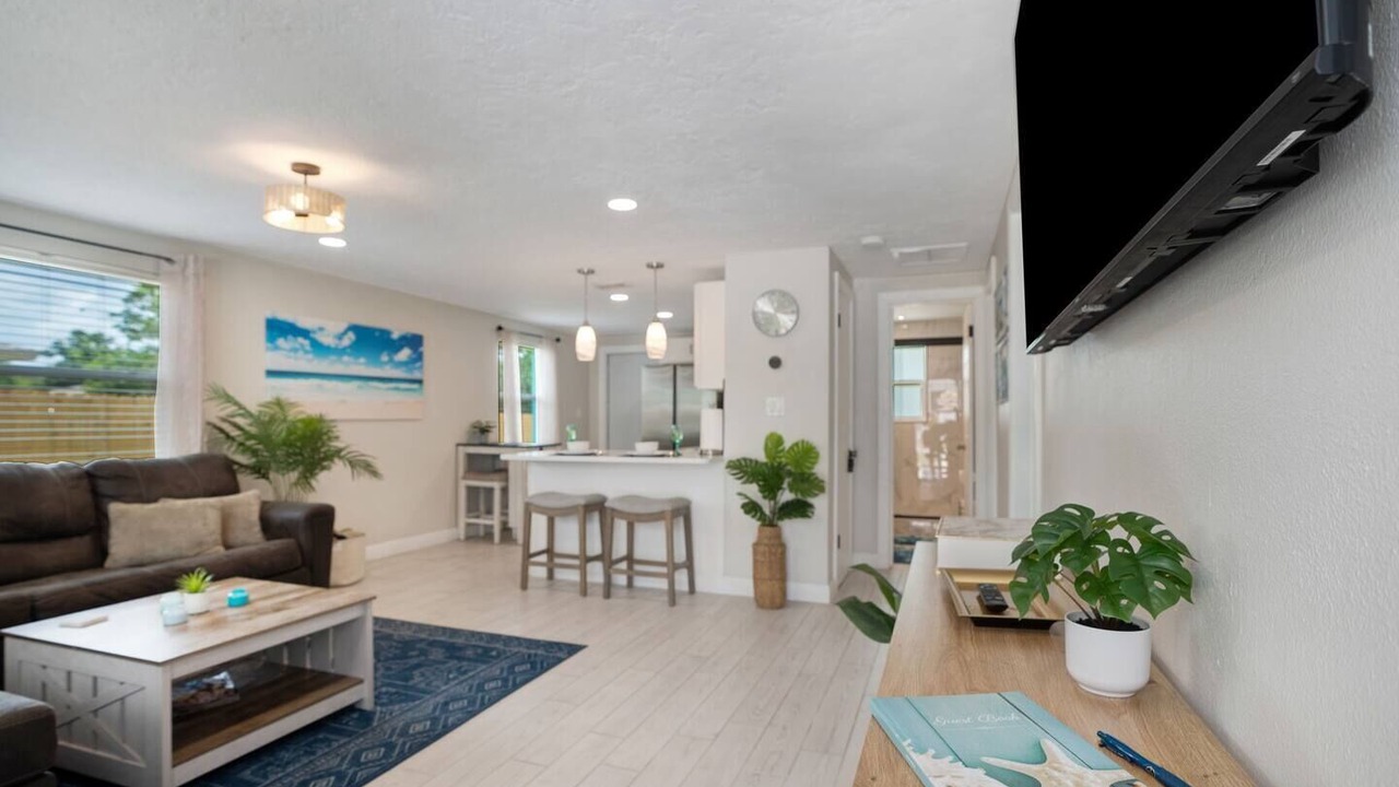 Photo of Livingroom in Bayshore Gardens