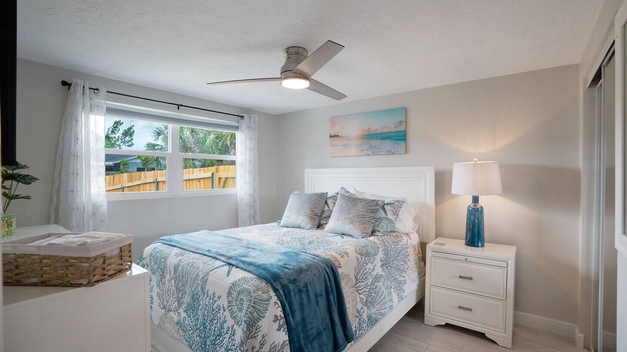 Photo of Bedroom in Bayshore Gardens