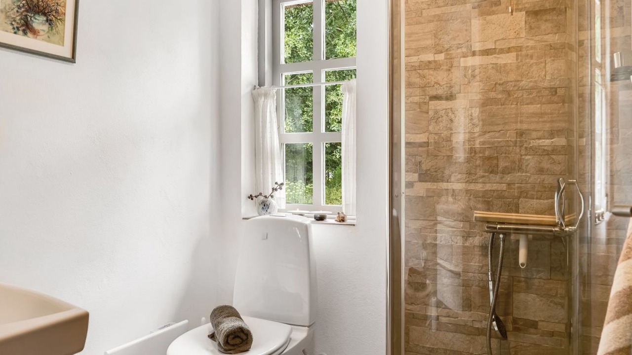 Photo of Bathroom in Asaa