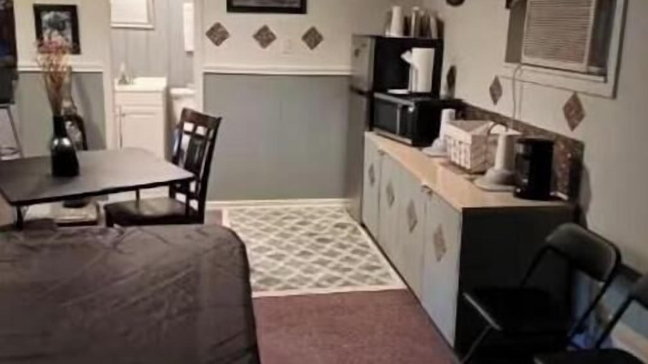 Photo of Bedroom in Franklin Estates