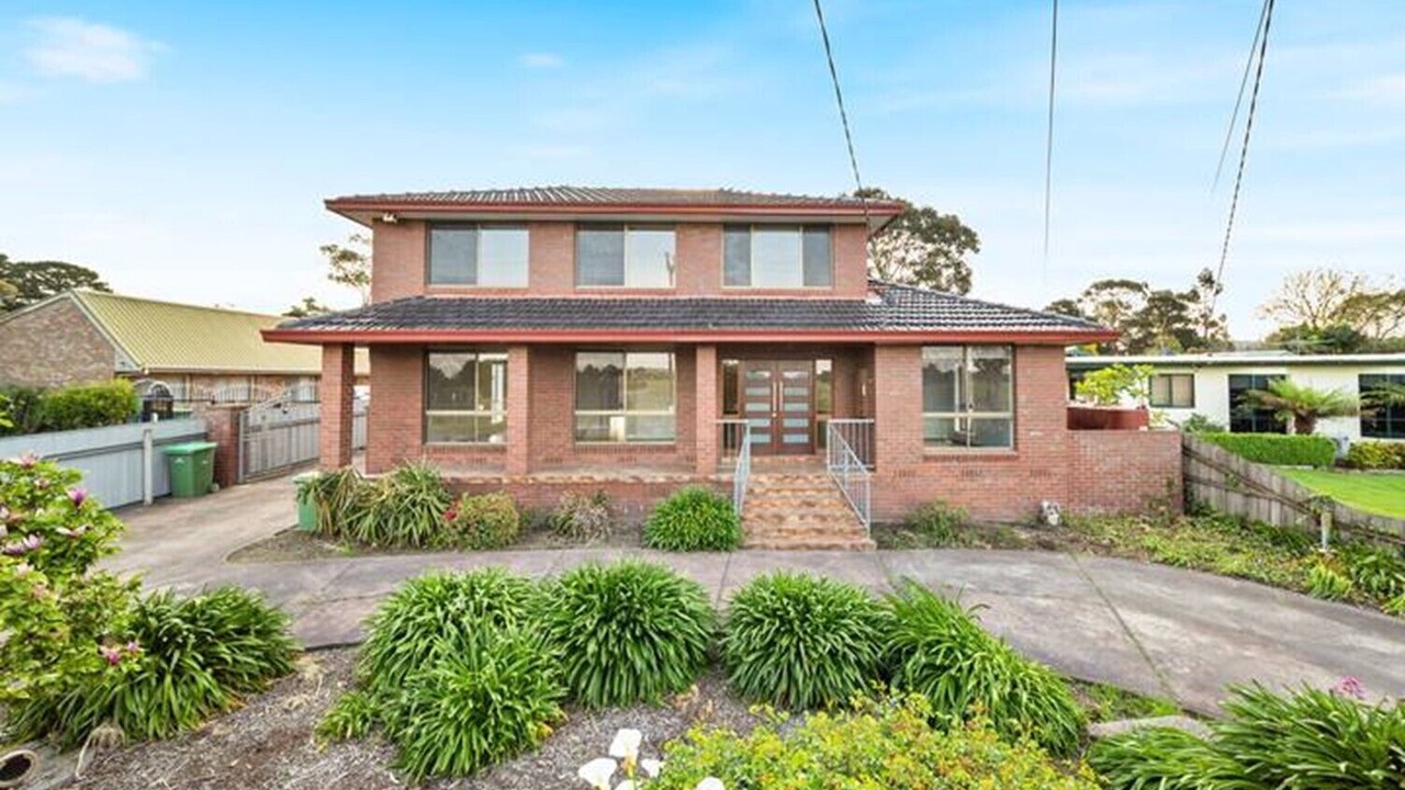 Photo of Outdoor in Officer