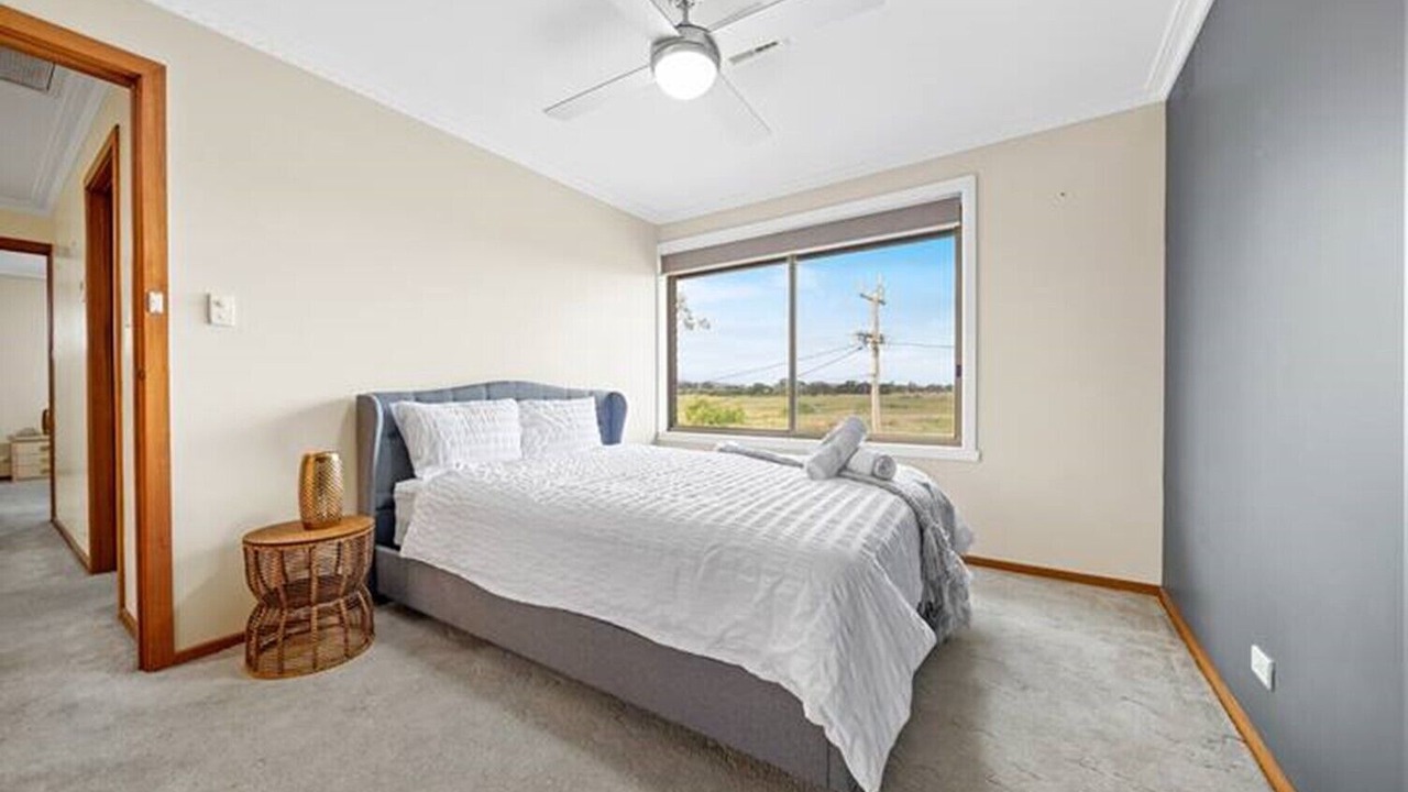 Photo of Bedroom in Officer