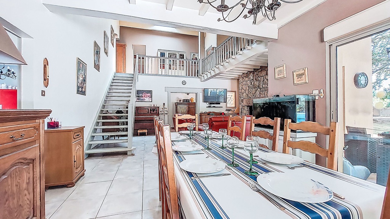 Photo of Livingroom in Saint-Pandelon