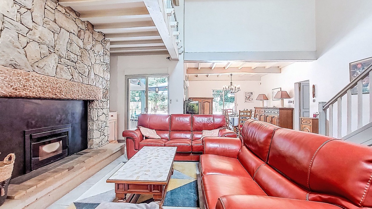 Photo of Livingroom in Saint-Pandelon