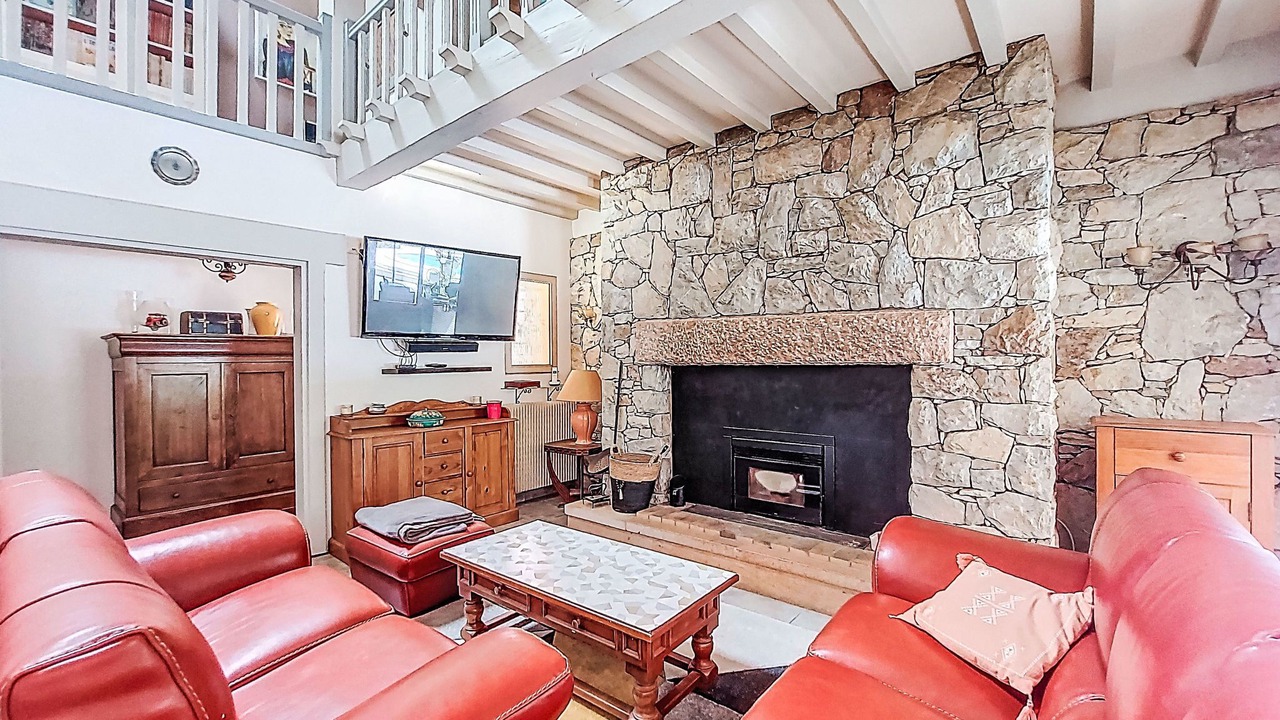 Photo of Livingroom in Saint-Pandelon