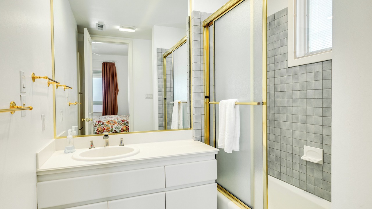 Photo of Bathroom in Indian Beach