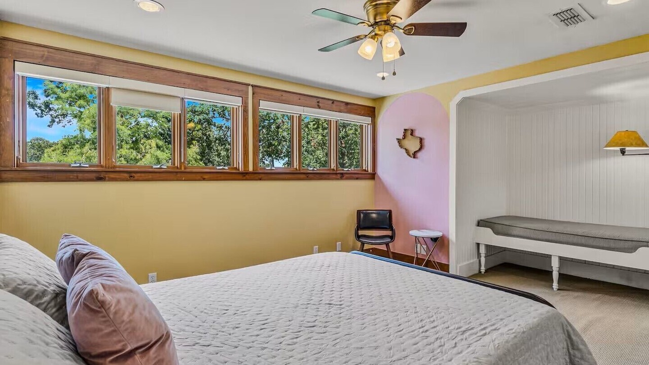 Photo of Bedroom in Lindale