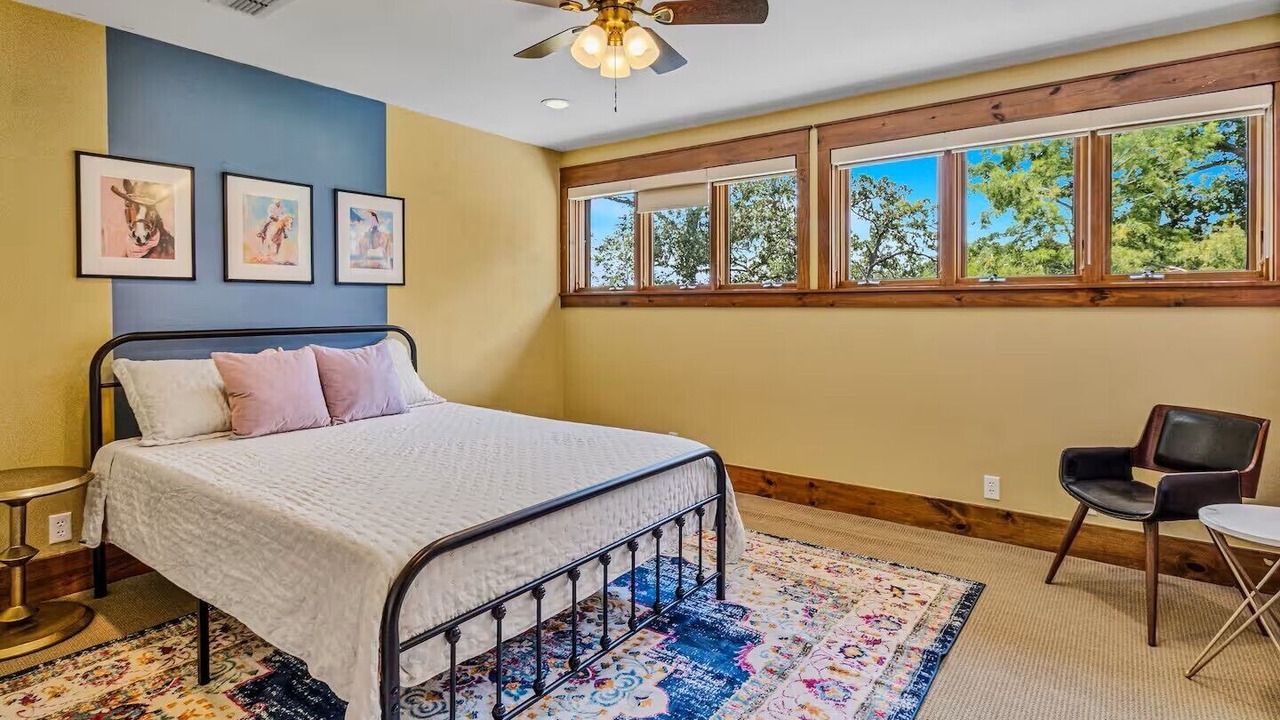 Photo of Bedroom in Lindale